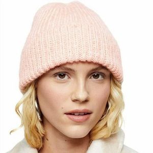 TopSHop Scandi Peach Blush Knit Beanie NWT!
